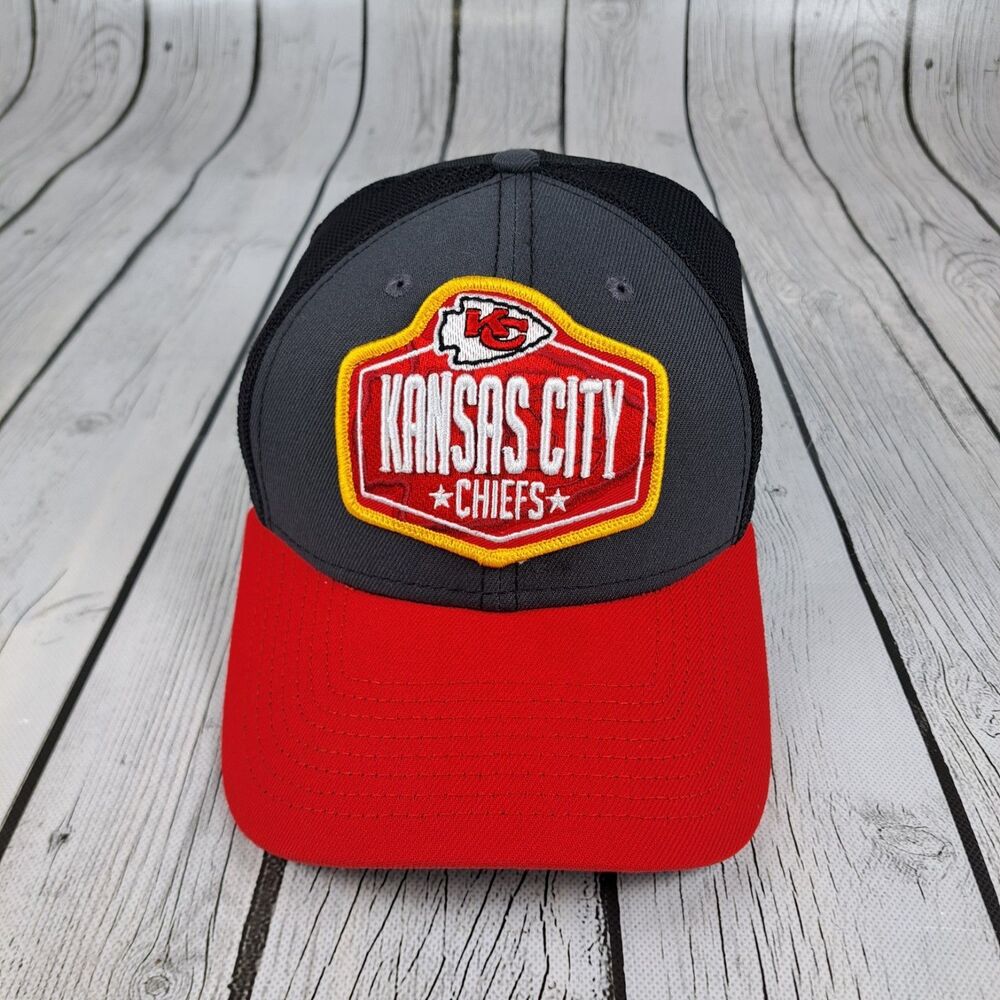 Kansas City Chiefs Hat Cap New Era 39Thirty Fitted Stretch Small-Medium Trucker